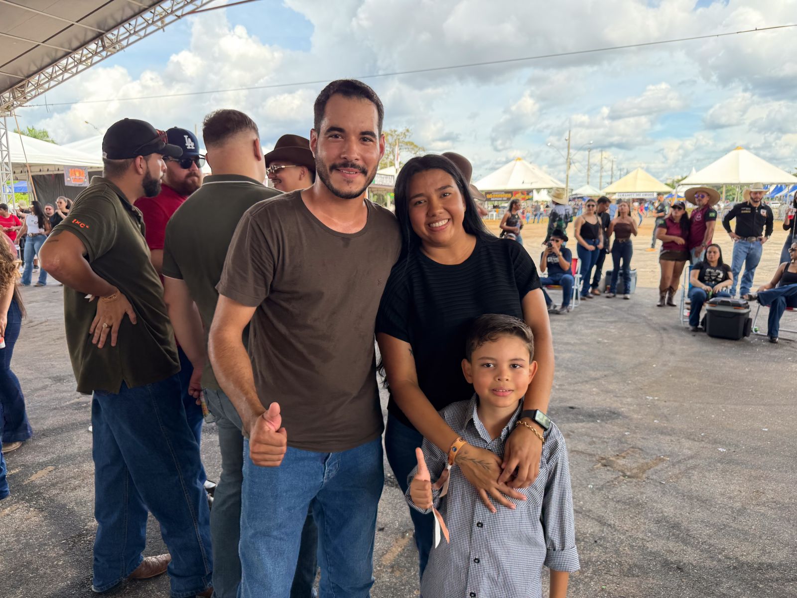 Leonardo Martins aproveitou a festa ao lado do filho: lazer e conexão fora da rotina