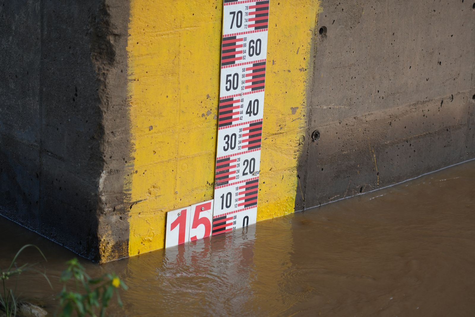 Nível do rio segue monitorado. Atendimento 24h à população