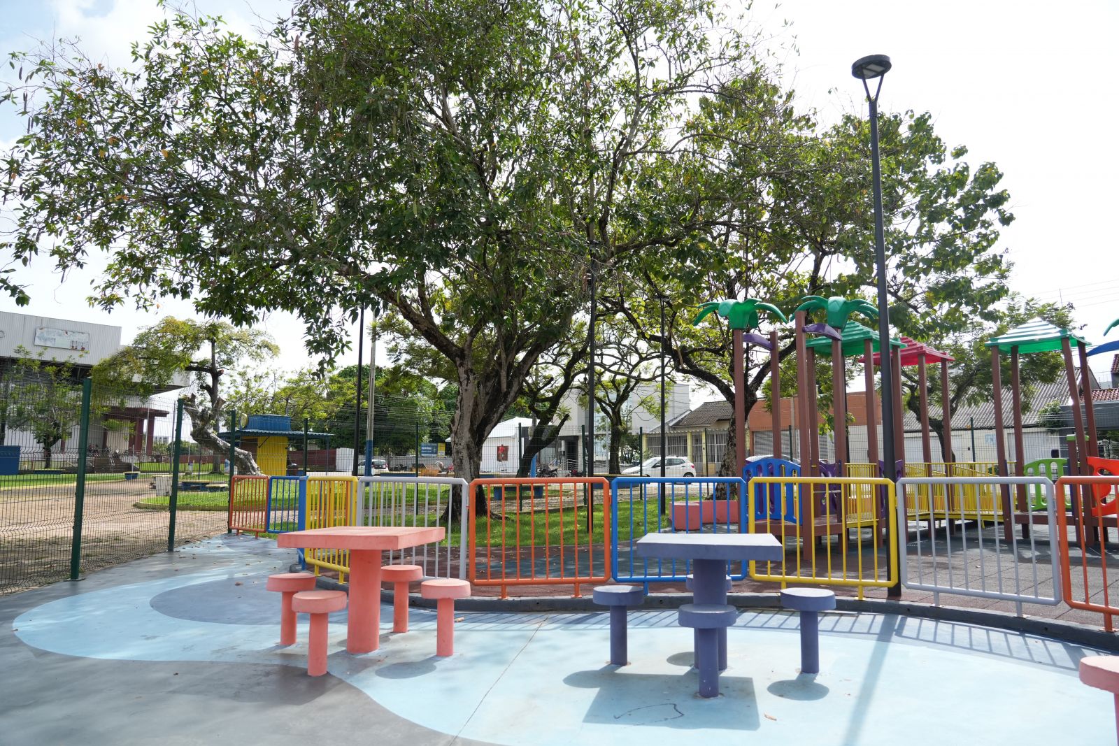 Praça Aluízio Ferreira, localizada na região central da capital